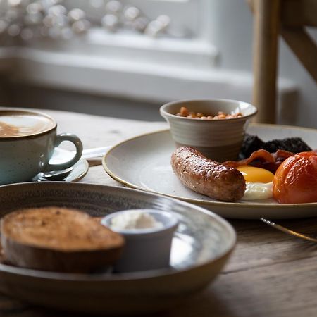 The Kings Arms Hotell Didmarton Eksteriør bilde