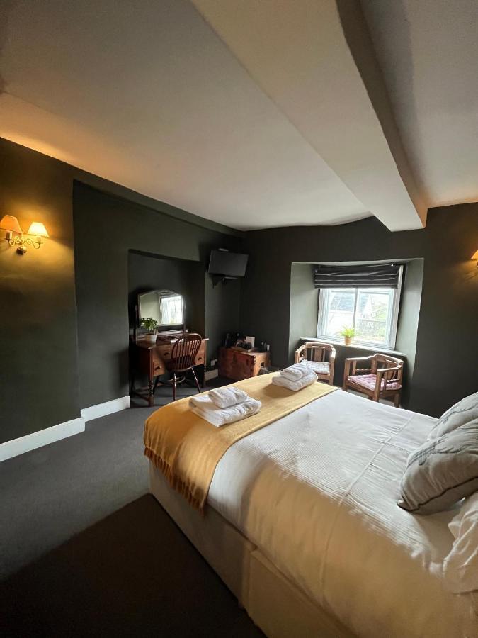 The Kings Arms Hotell Didmarton Eksteriør bilde