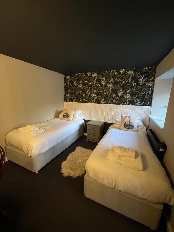The Kings Arms Hotell Didmarton Eksteriør bilde