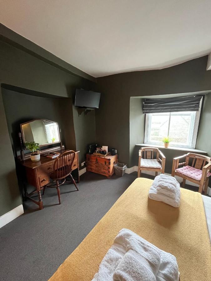 The Kings Arms Hotell Didmarton Eksteriør bilde