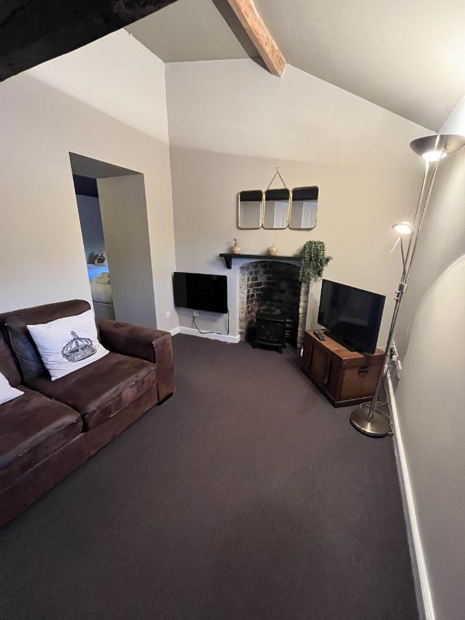The Kings Arms Hotell Didmarton Eksteriør bilde