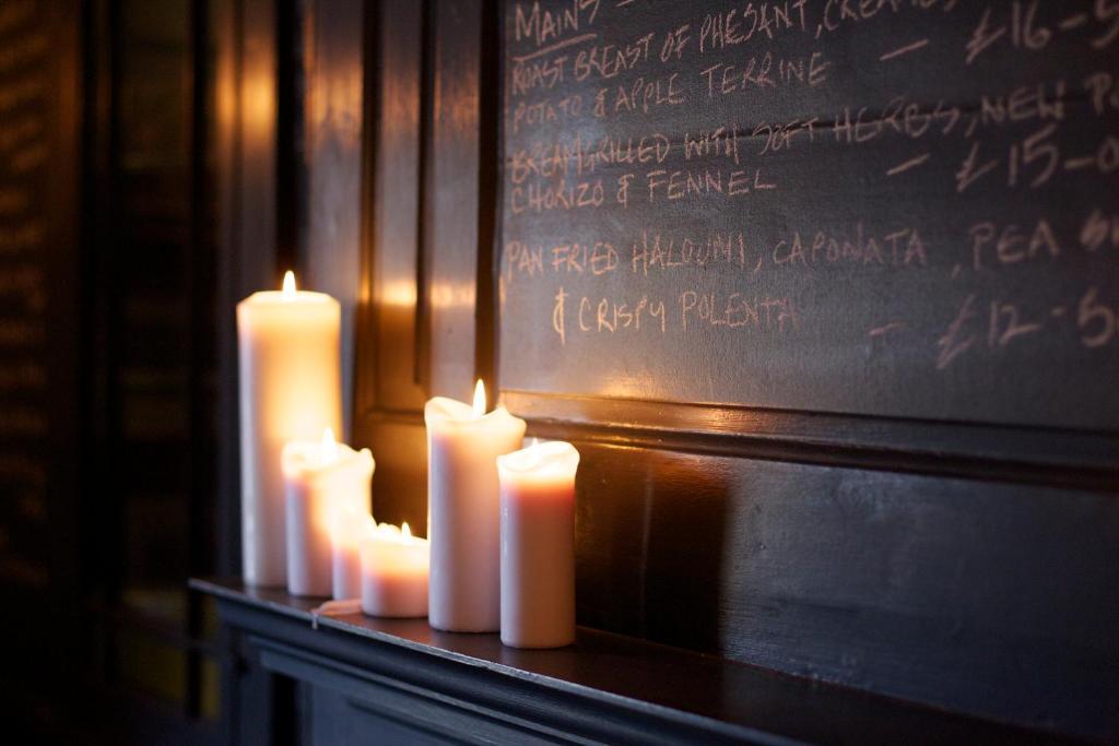 The Kings Arms Hotell Didmarton Eksteriør bilde